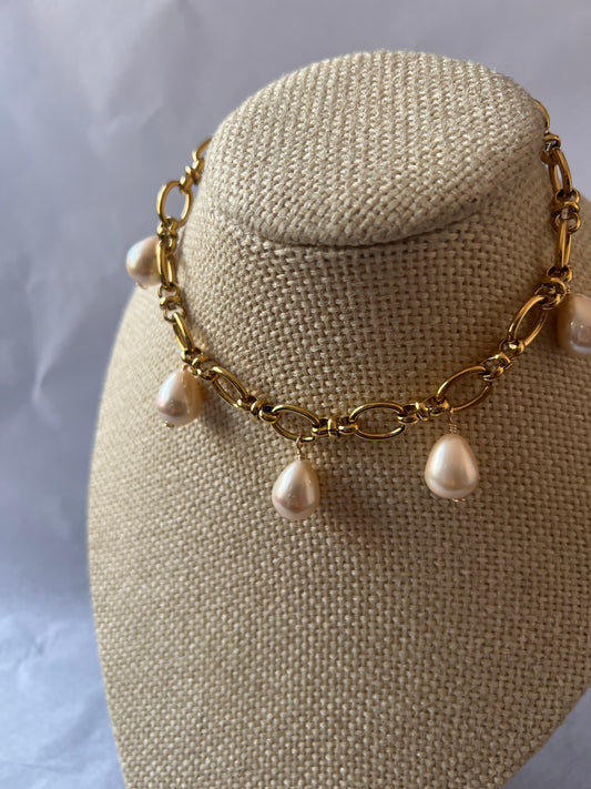 Choker Ana